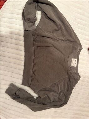Aero Soft Gray Crewneck Sweatshirt - Casual Everyday Pullover
